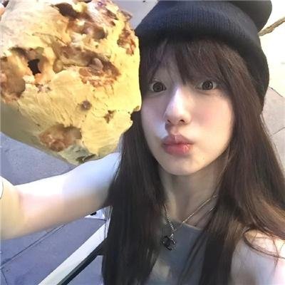 人前叫多莉,人后叫凯蒂海报