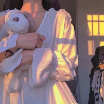 九十岁的美女海报